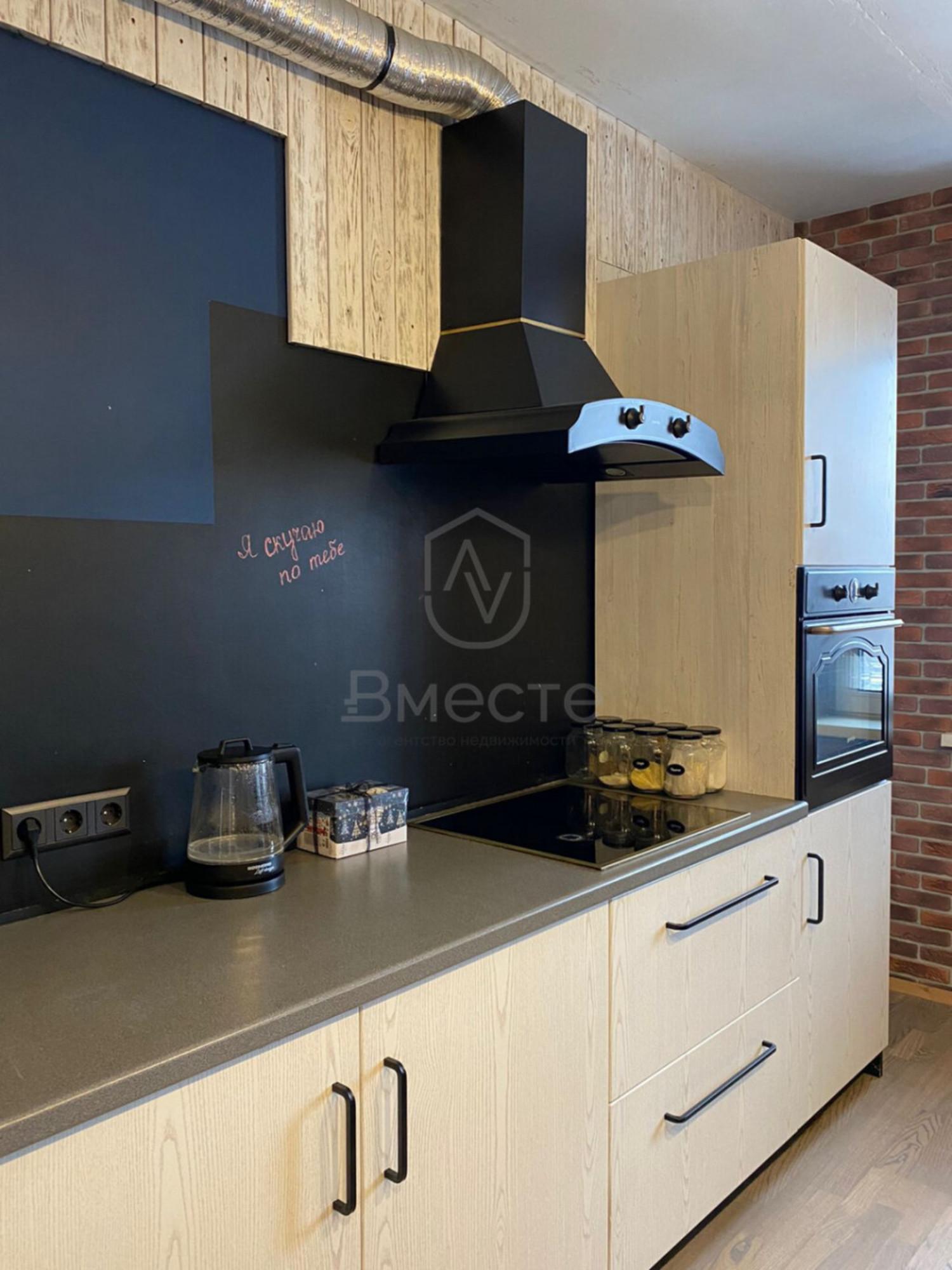 Купить квартиру за 10 590 000 рублей на Военная, 9/2