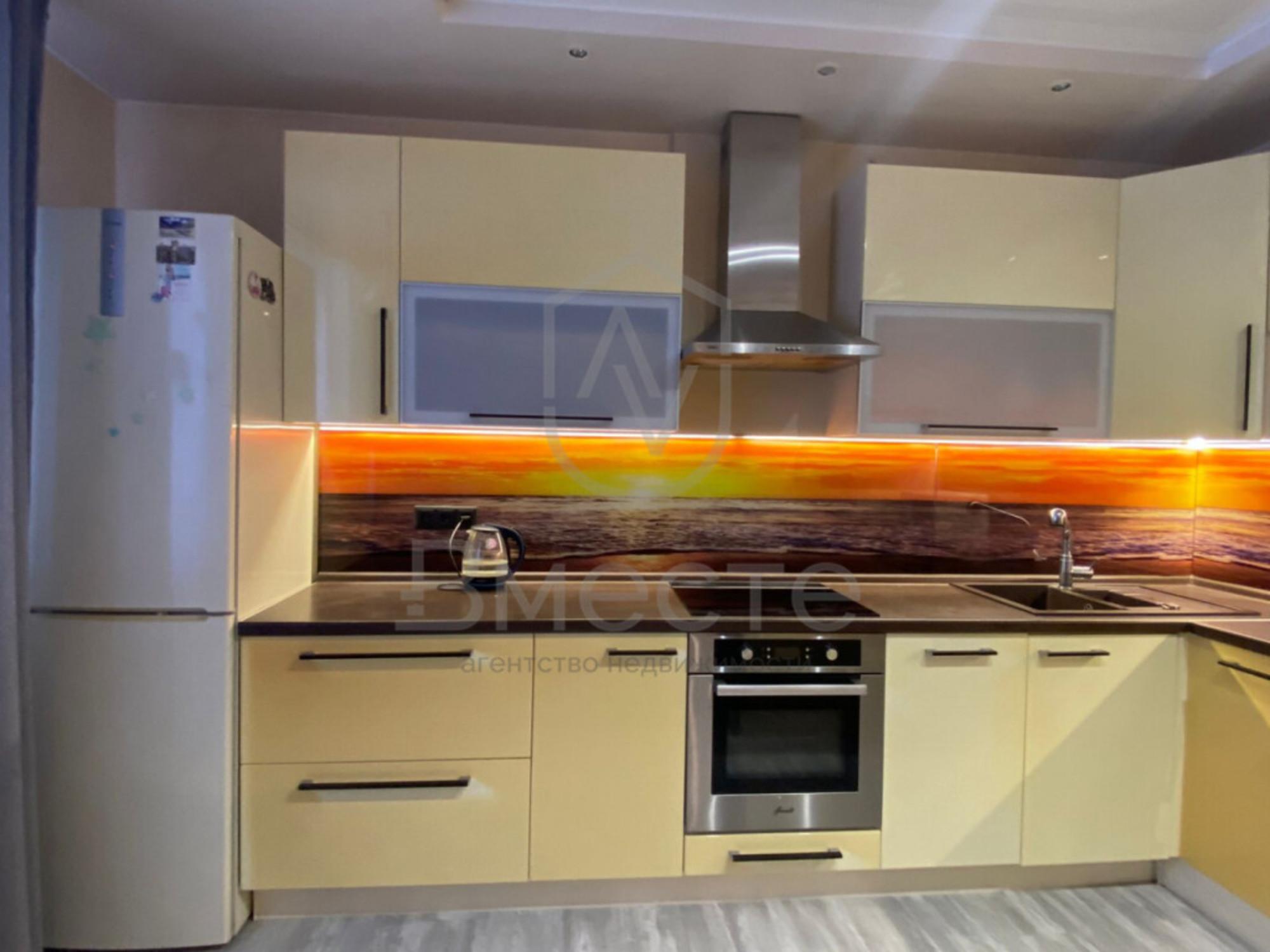 Купить квартиру за 9 800 000 рублей на Фрунзе, 228