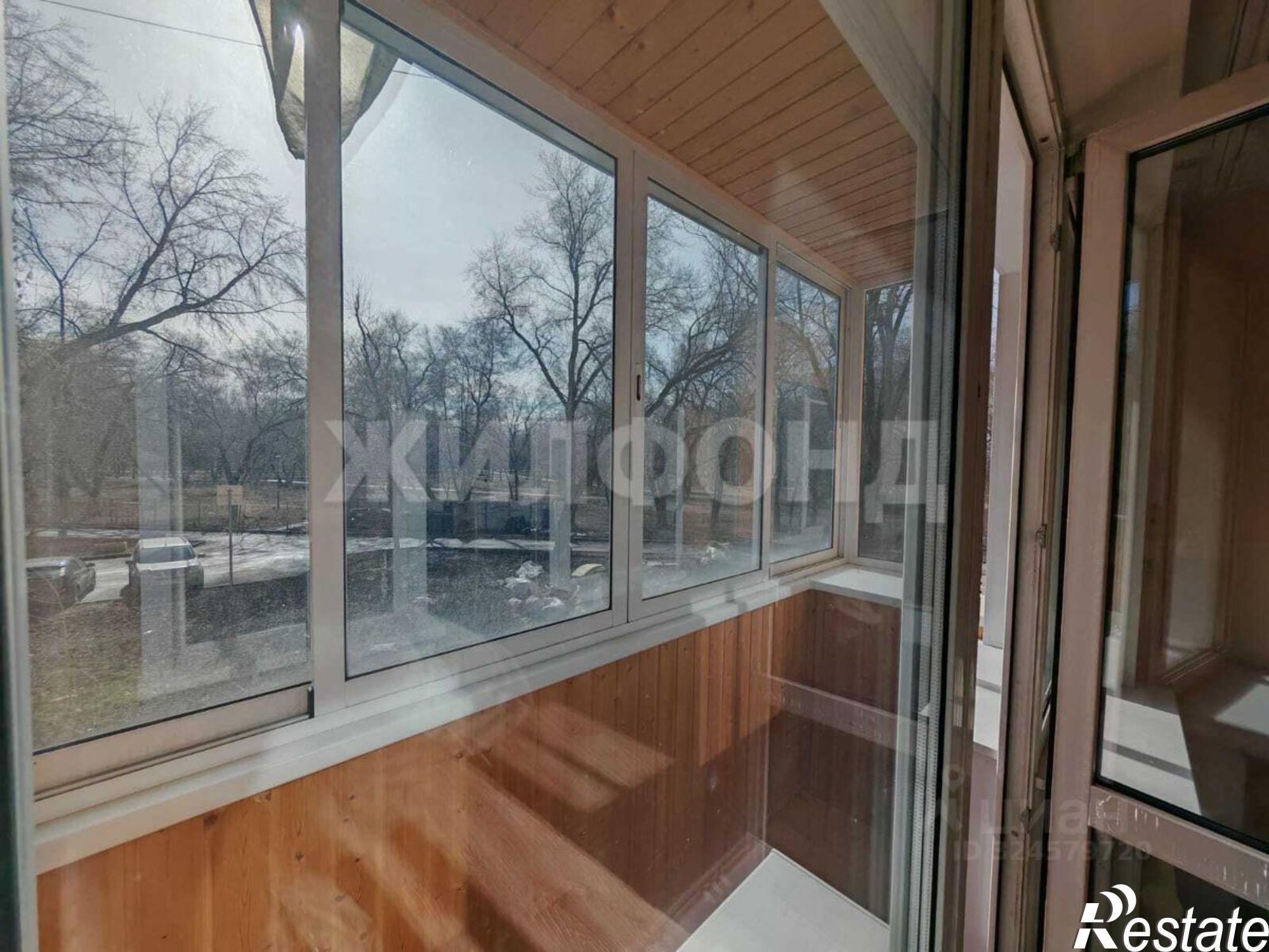 Сдать квартиру за 27 000 рублей на ул Сибиряков-Гвардейцев, 8