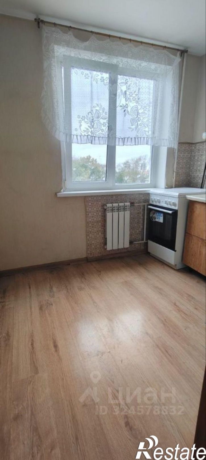 2-комн квартира улица Титова, 39/1,  д. 39/1