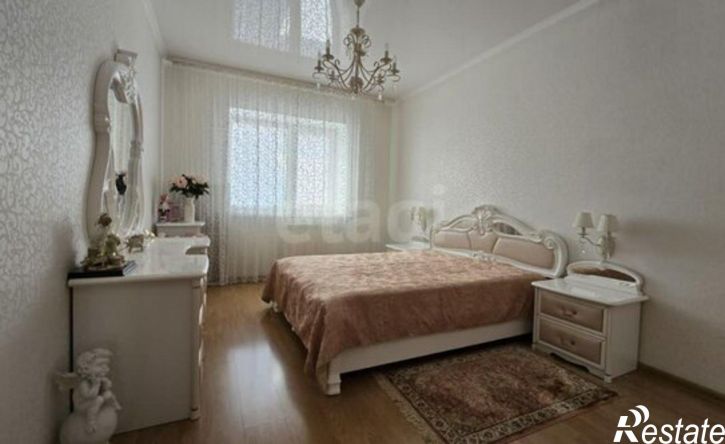 3-комн квартира ул Зеленая Горка, 11/1,  д. 11/1