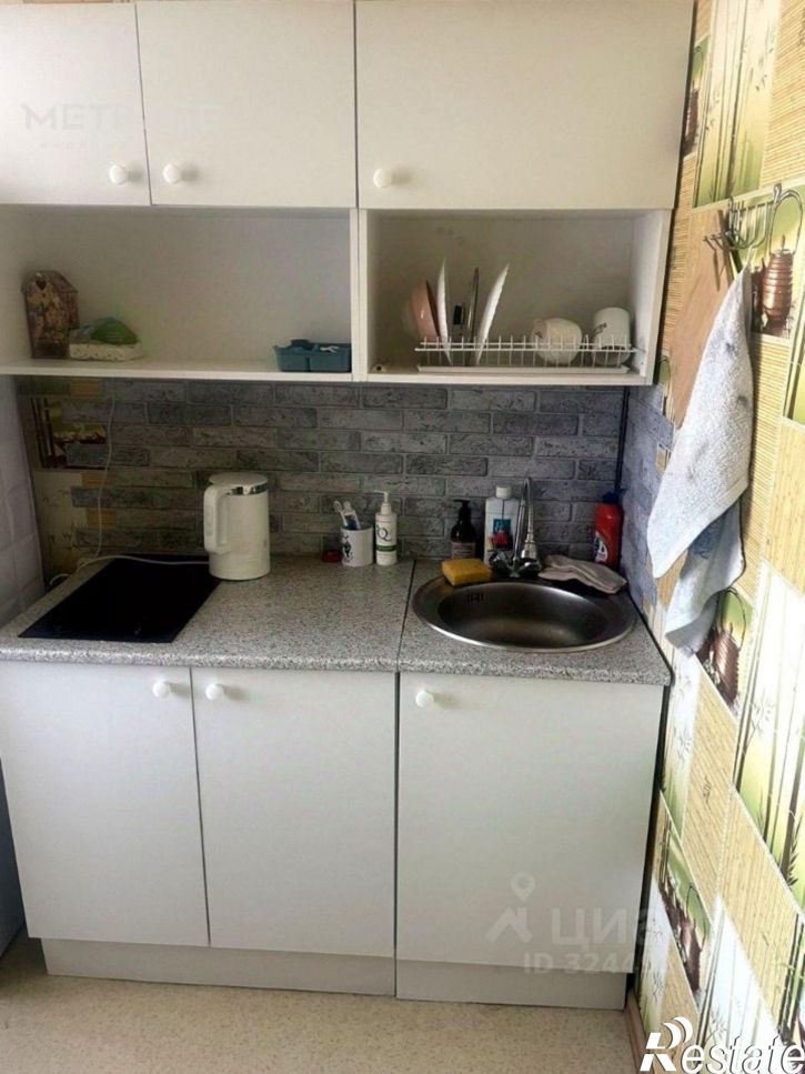 1-комн квартира улица Полякова, 1Б,  д. 1Б