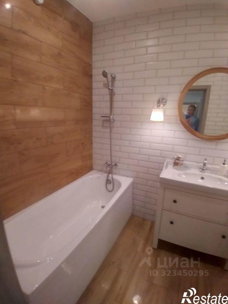 3-комн квартира ул Аникина, 16,  д. 16