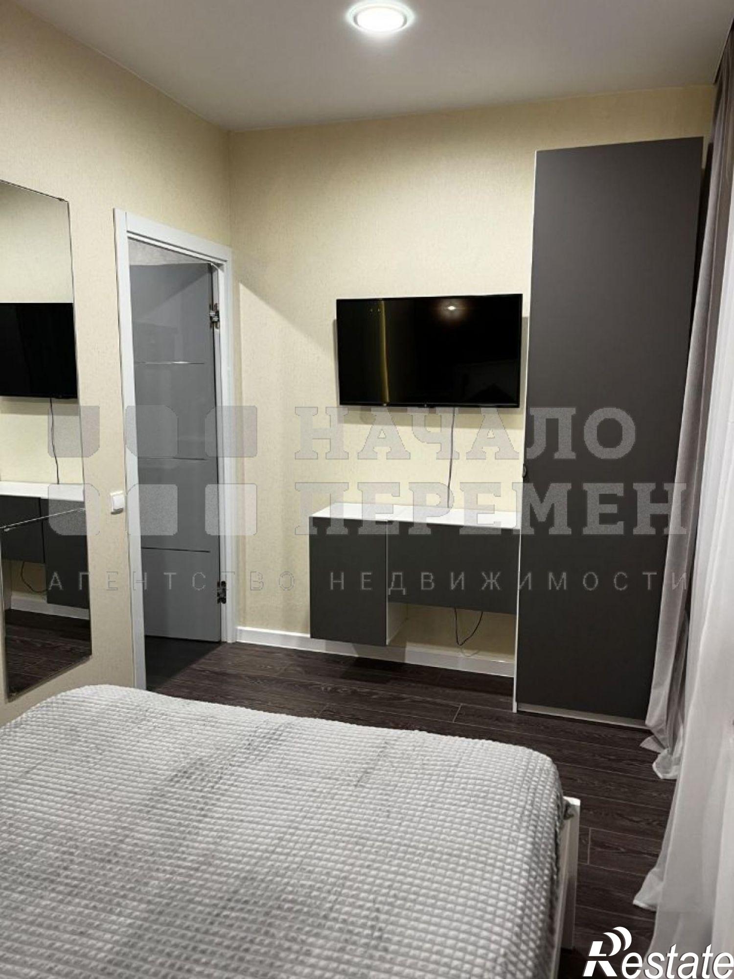 Сдать квартиру за 49 000 рублей на Залесского, 8/1