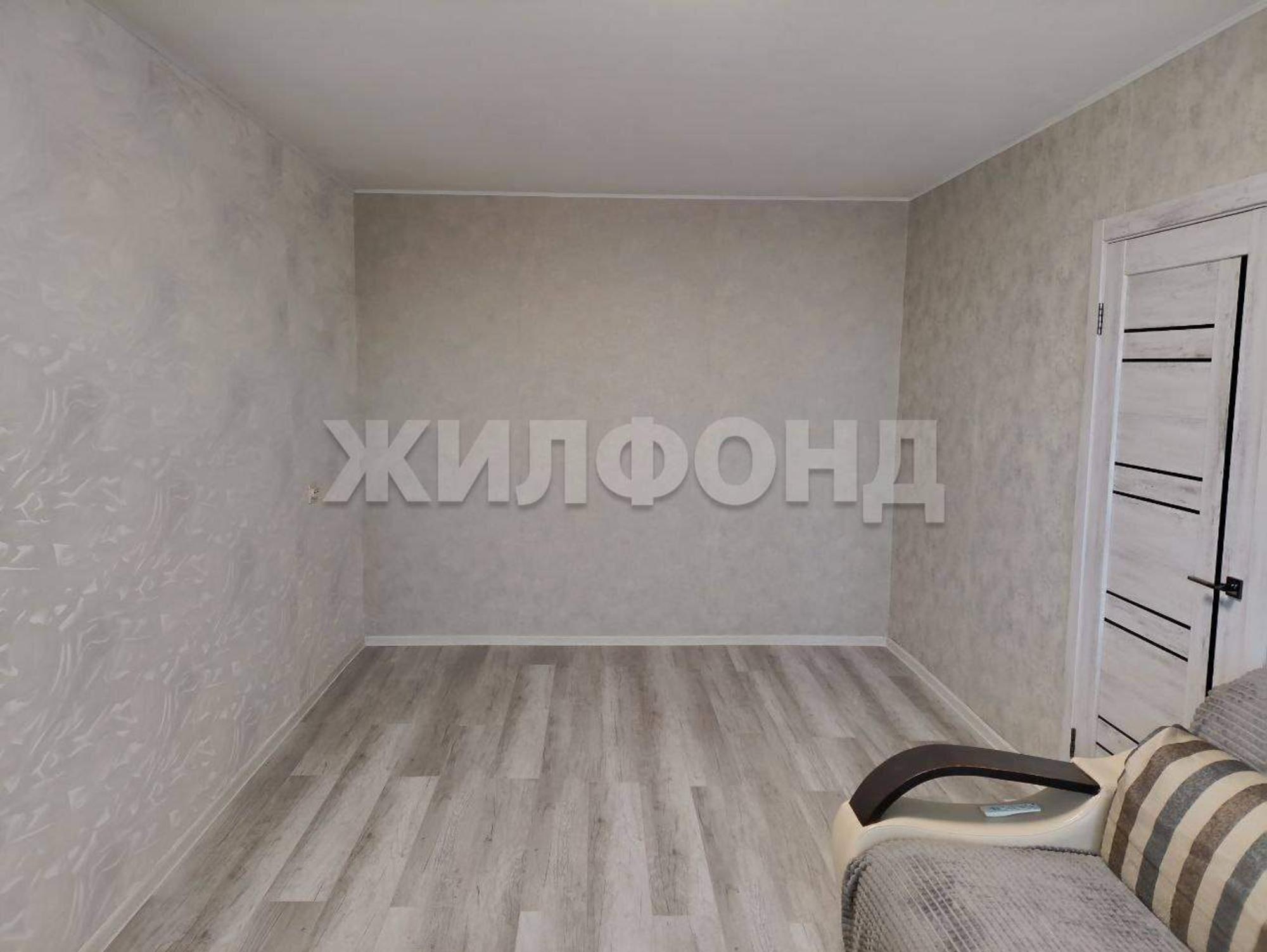 Купить квартиру за 5 750 000 рублей на Декабристов улица, д.111