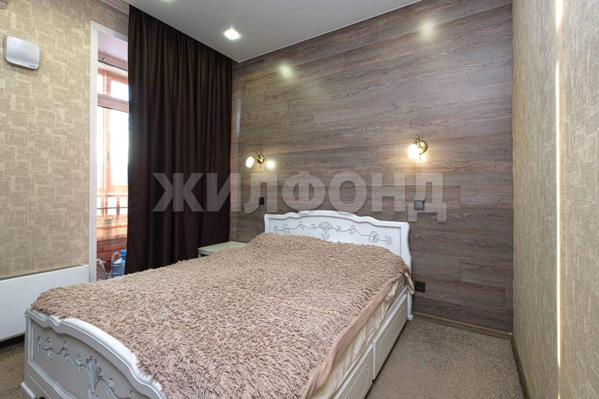 Купить квартиру за 12 000 000 рублей на Владимировская улица, д.28