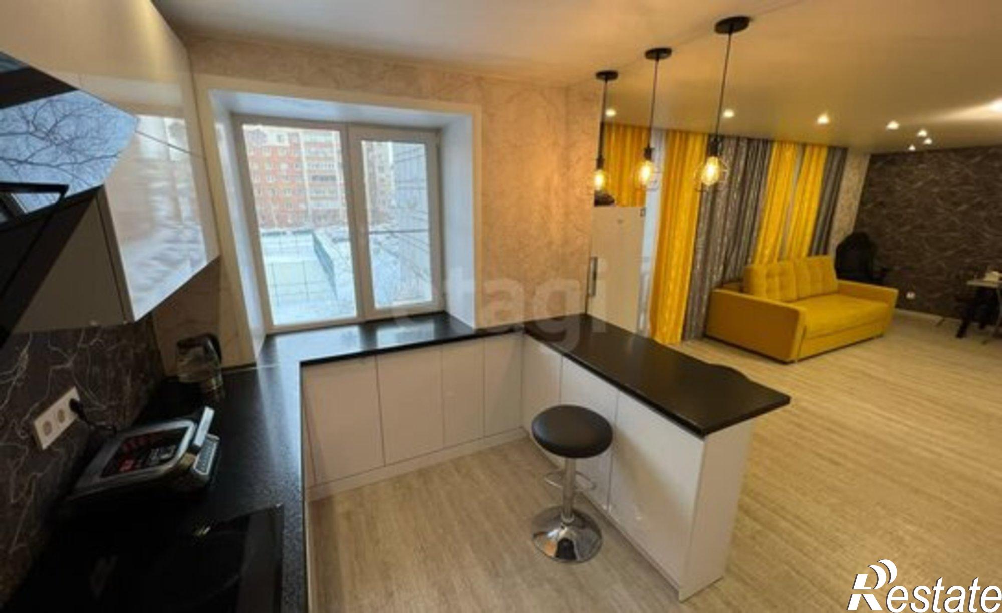 Купить квартиру за 15 500 000 рублей на ул Большевистская, 48/2