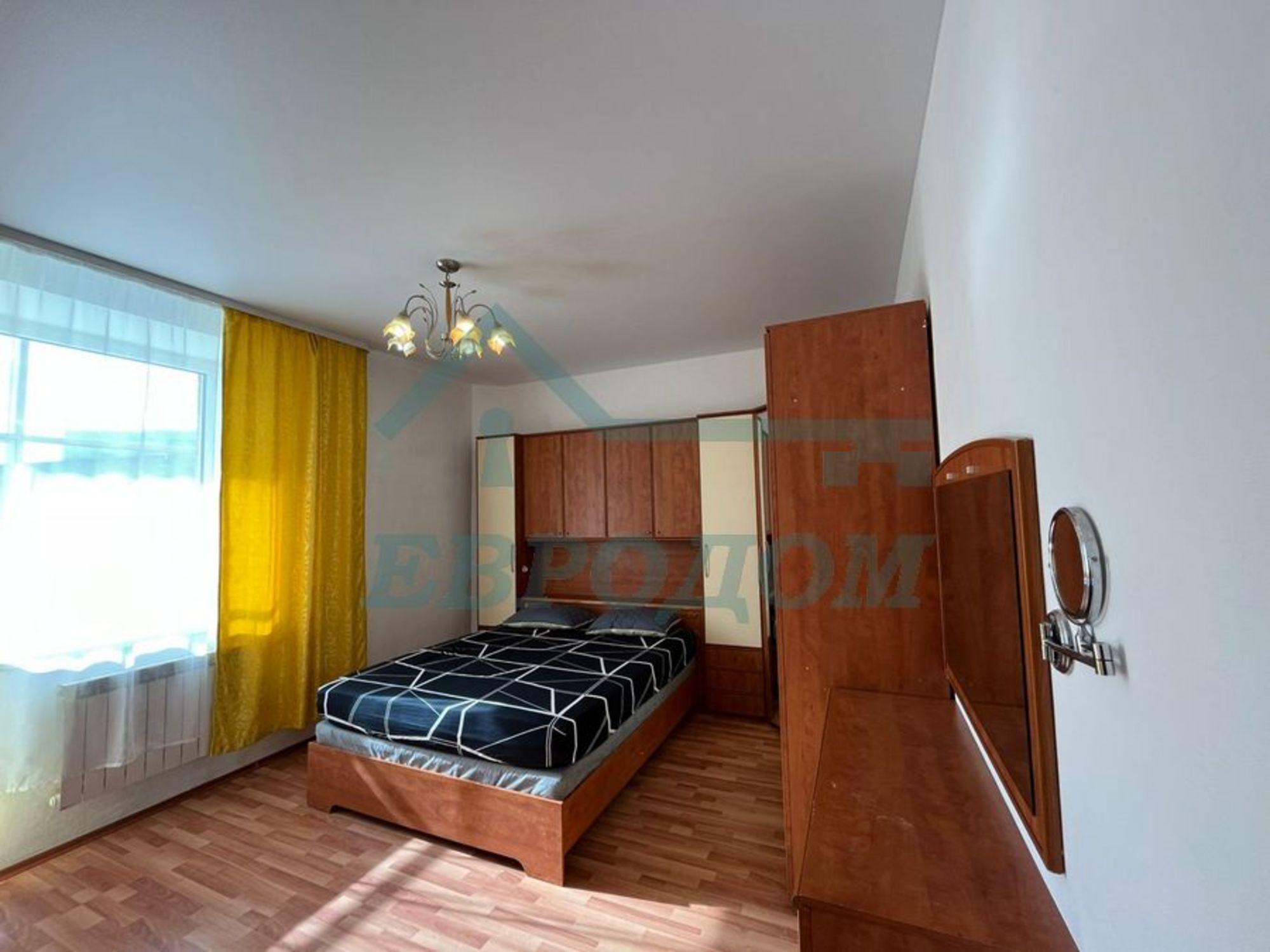 Сдать квартиру за 70 000 рублей на пр-кт Красный,165/1