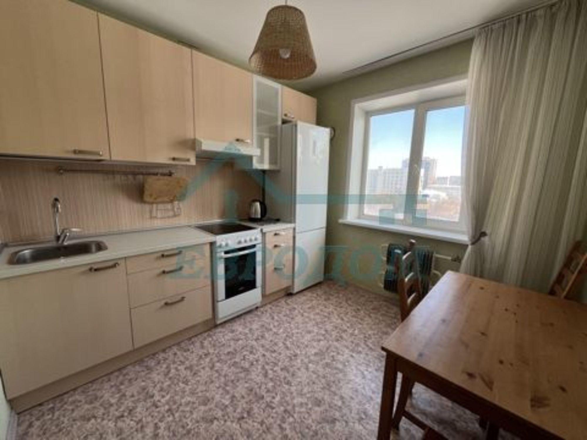 Сдать квартиру за 25 000 рублей на ул. Петухова,14/2