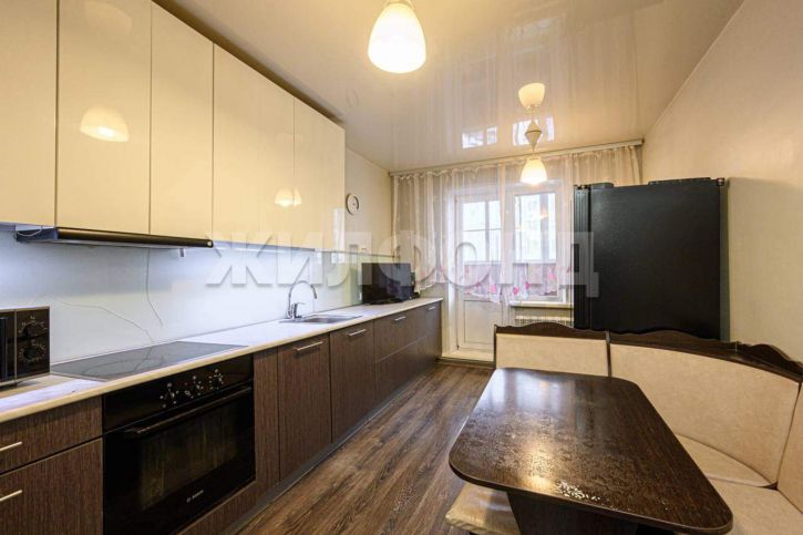 2-комн квартира Татьяны Снежиной улица, д.45