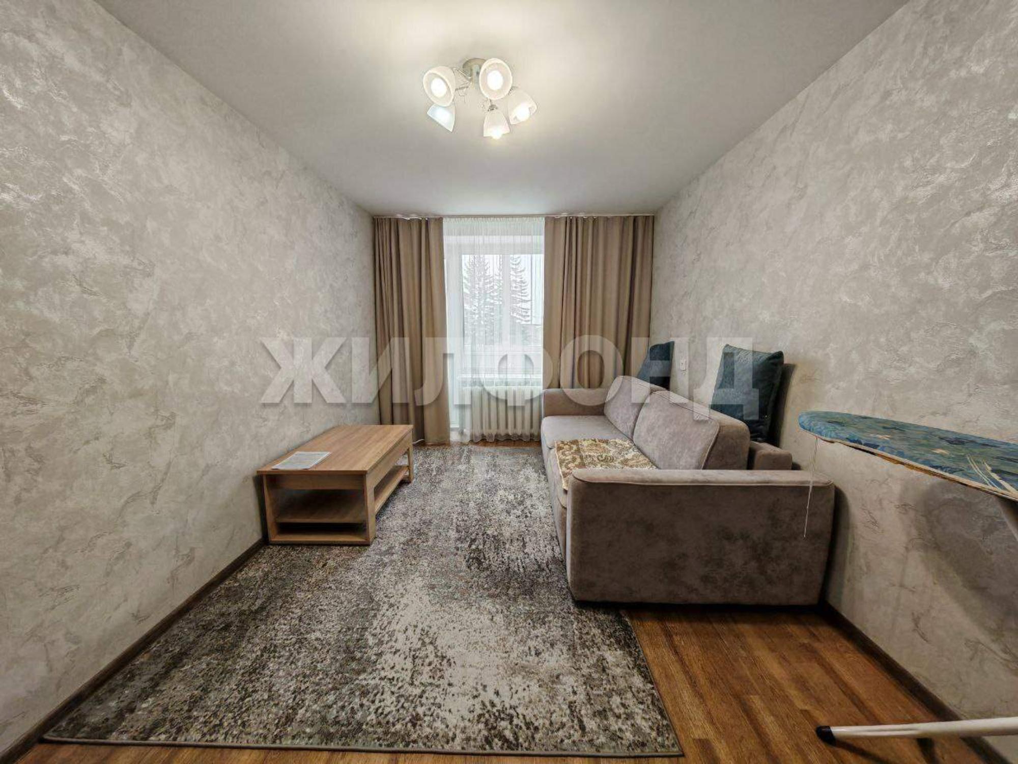 Сдать квартиру за 42 000 рублей на Мичурина улица, д.9