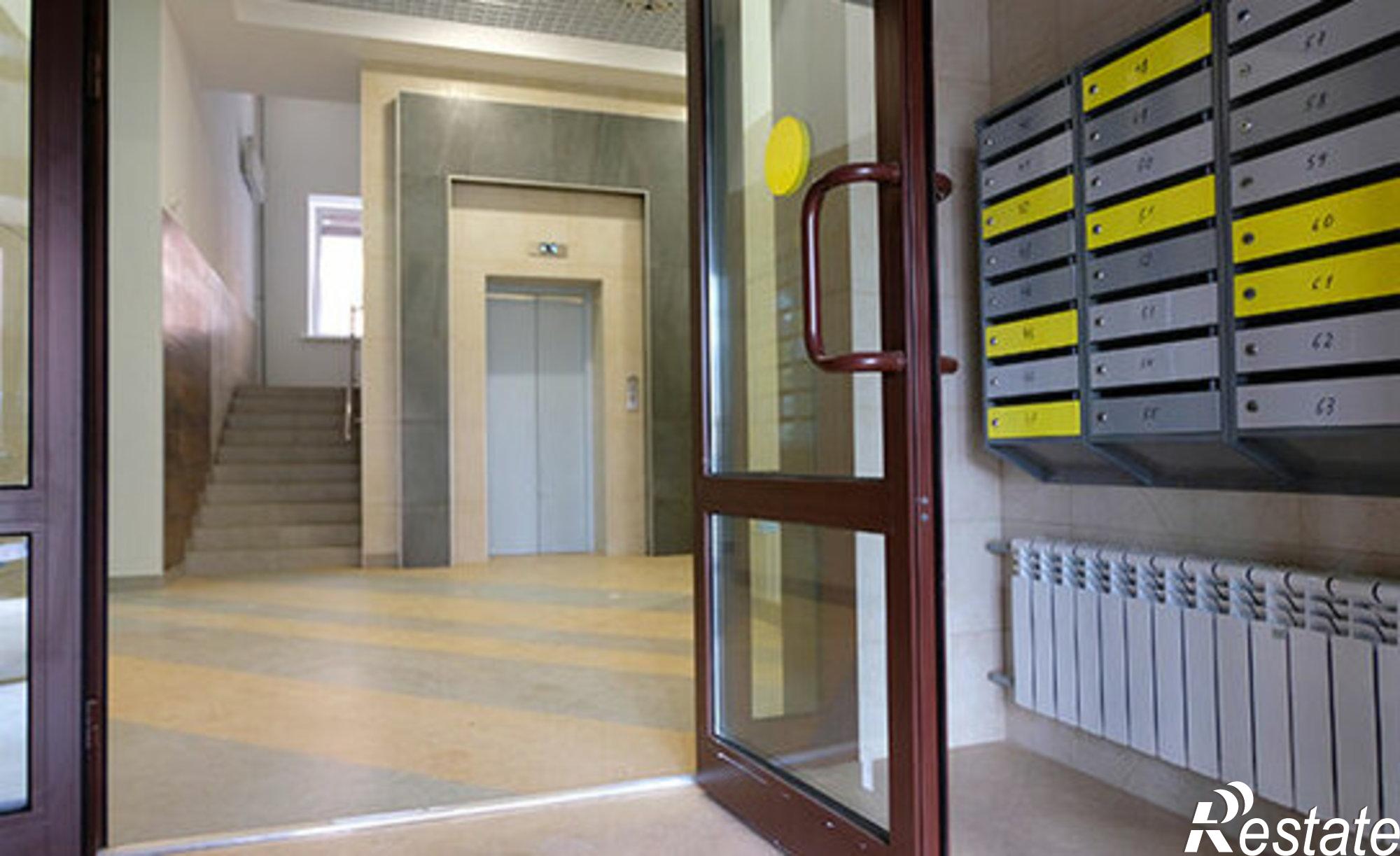 Купить квартиру за 8 456 140 рублей на Ленинский район, микрорайон Дивногорский, улица Романтиков, 22