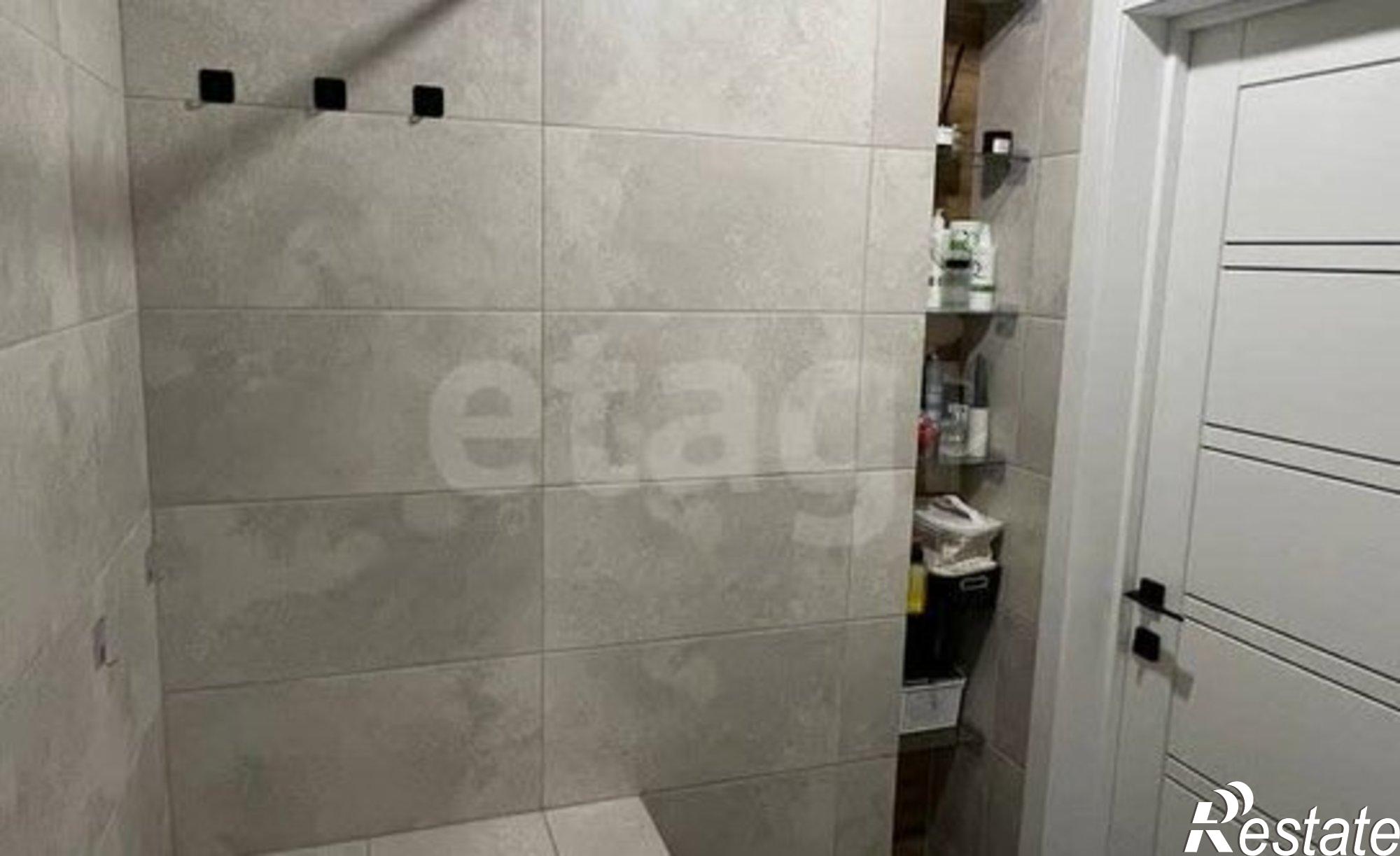 Купить квартиру за 5 990 000 рублей на ул Выборная, 135