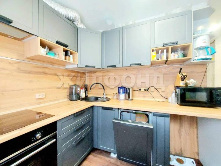3-комн квартира Зорге улица, д.139