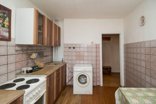 Продажа 3-комн квартиры Колхидская, 7