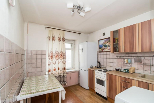 Продажа 3-комн квартиры Колхидская, 7