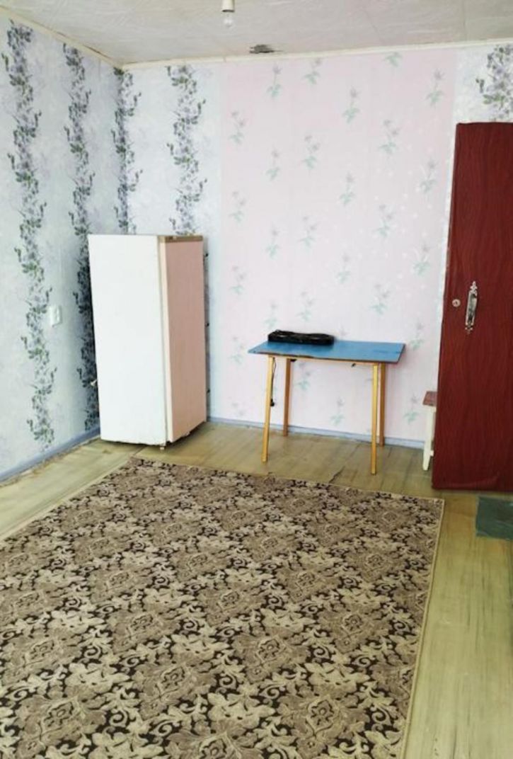 Комната Энгельса, 14