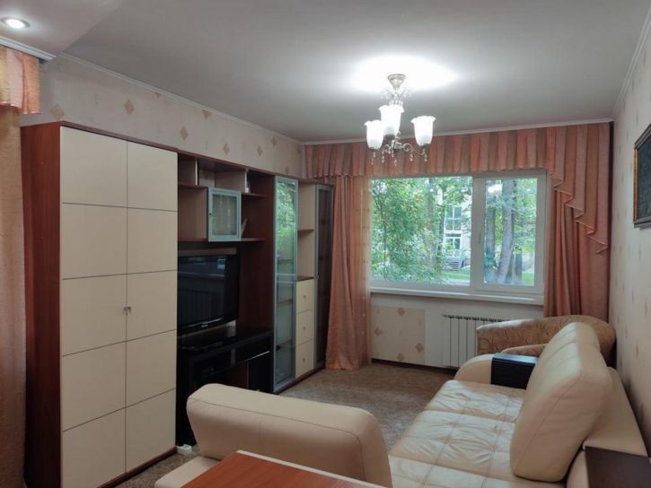 2-комн квартира Учёных, 3