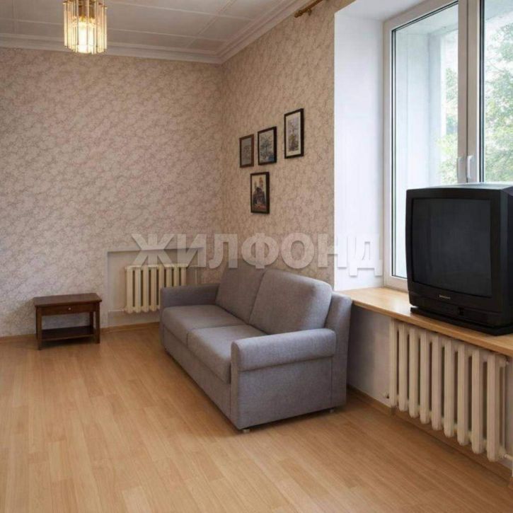 2-комн квартира Сибиряков-Гвардейцев улица, д.13