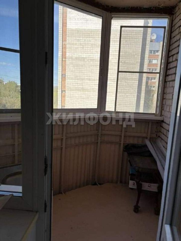 1-комн квартира Есенина улица, д.10/1