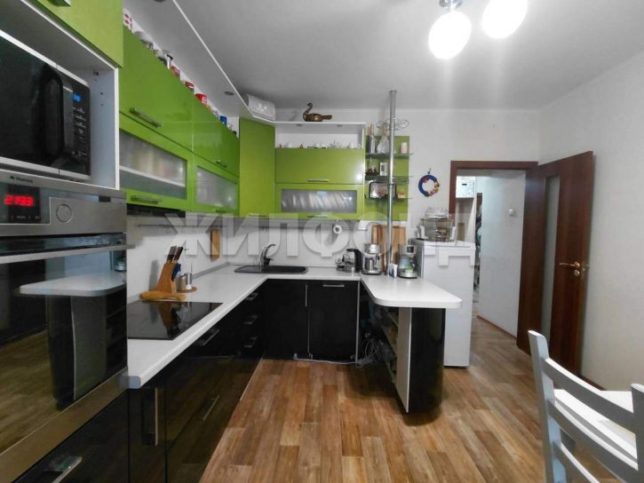 3-комн квартира Мясниковой улица, д.24/2