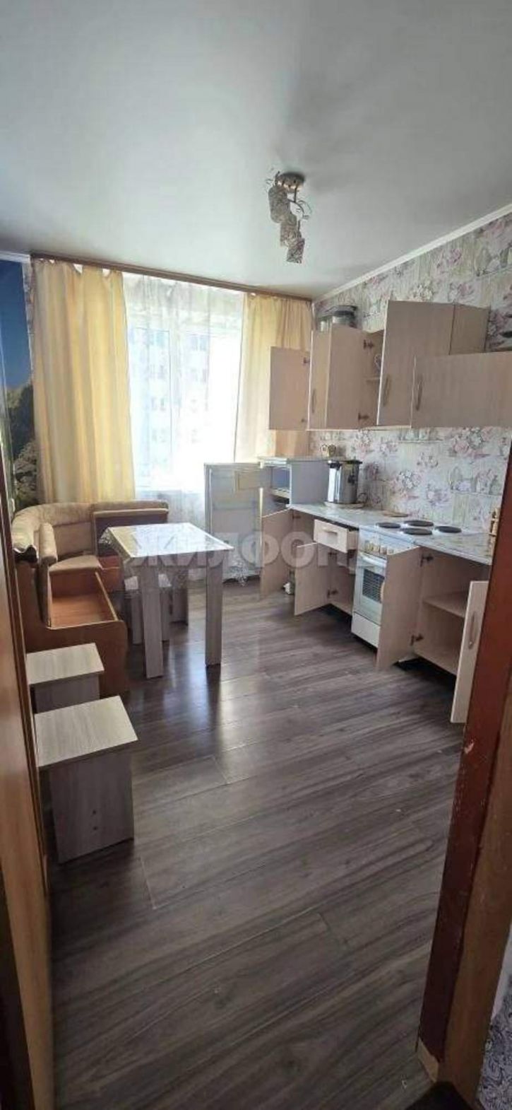 1-комн квартира Романтиков улица, д.7