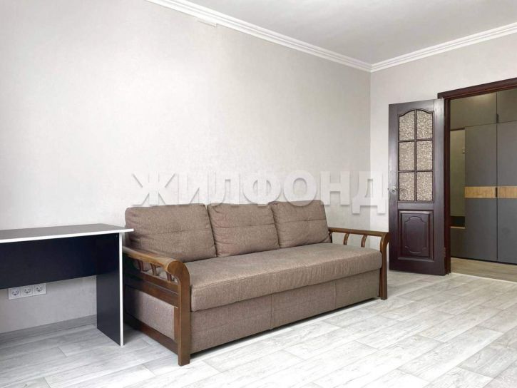2-комн квартира Троллейная улица, д.18