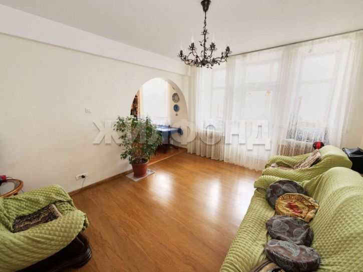 3-комн квартира Красный проспект, д.159