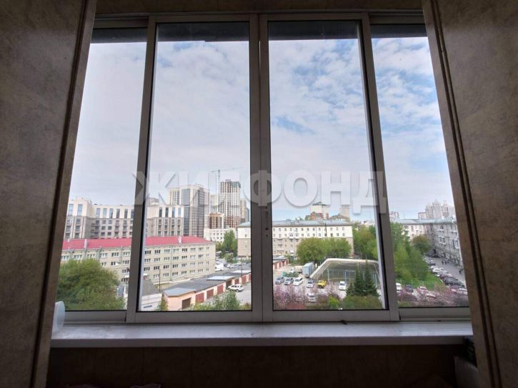 3-комн квартира Красный проспект, д.159