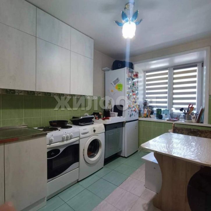 2-комн квартира Петухова улица, д.130/1