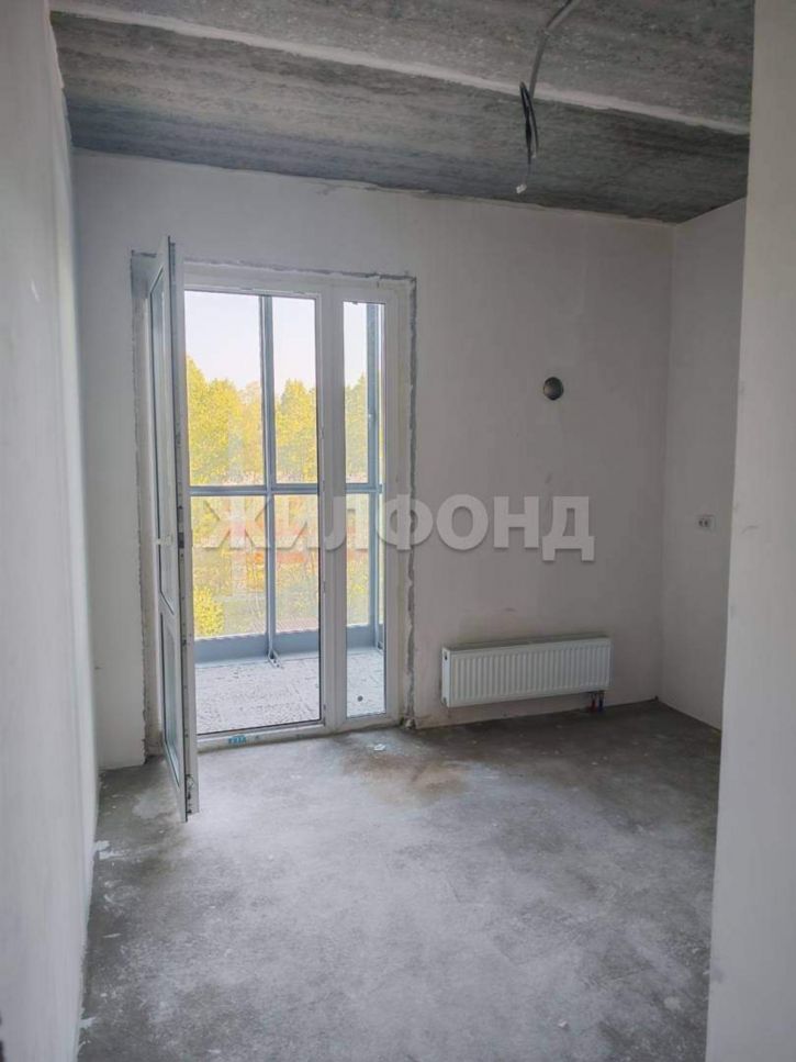 1-комн квартира Объединения улица, д.28