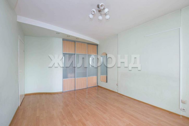 2-комн квартира Демакова улица, д.10