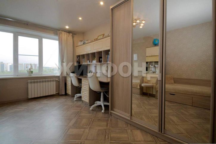 4-комн квартира Рассветная улица, д.5