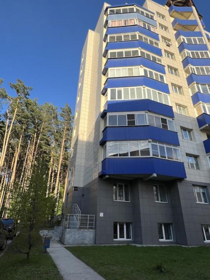 2-комн квартира Разъездная, 10