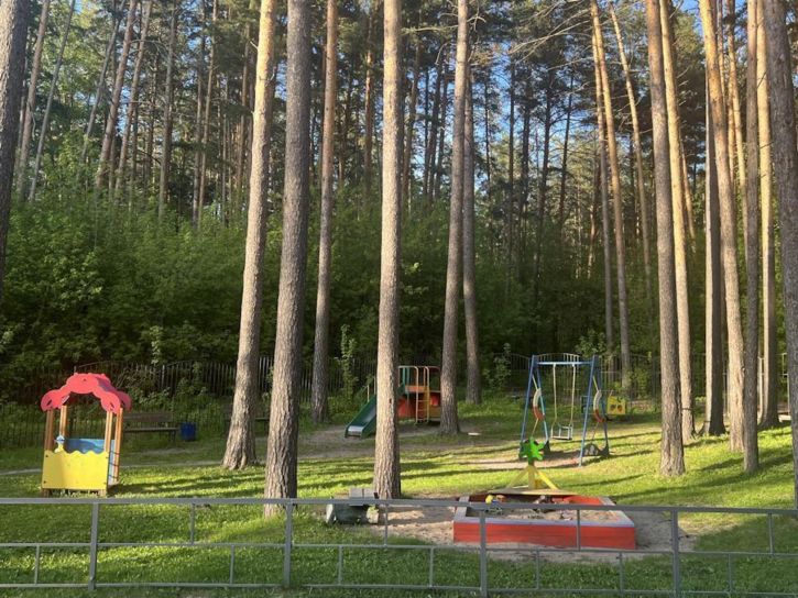 2-комн квартира Разъездная, 10