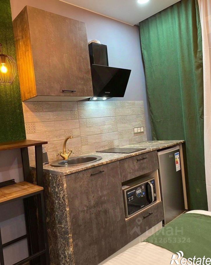 3-комн квартира Большевистская улица, 37,  д. 37