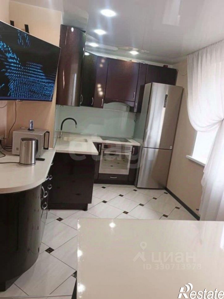 2-комн квартира улица Королёва, 10/1,  д. 10/1