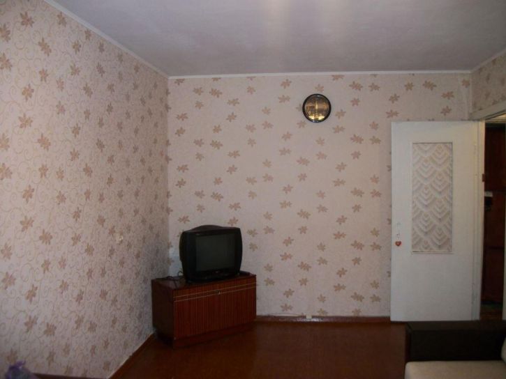 1-комн квартира Героев Труда, 21