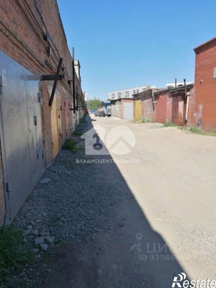 Гараж/парковка улица Курчатова, 32Е,  д. 32Е