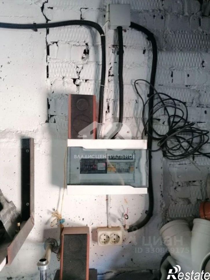 Гараж/парковка улица Курчатова, 32Е,  д. 32Е