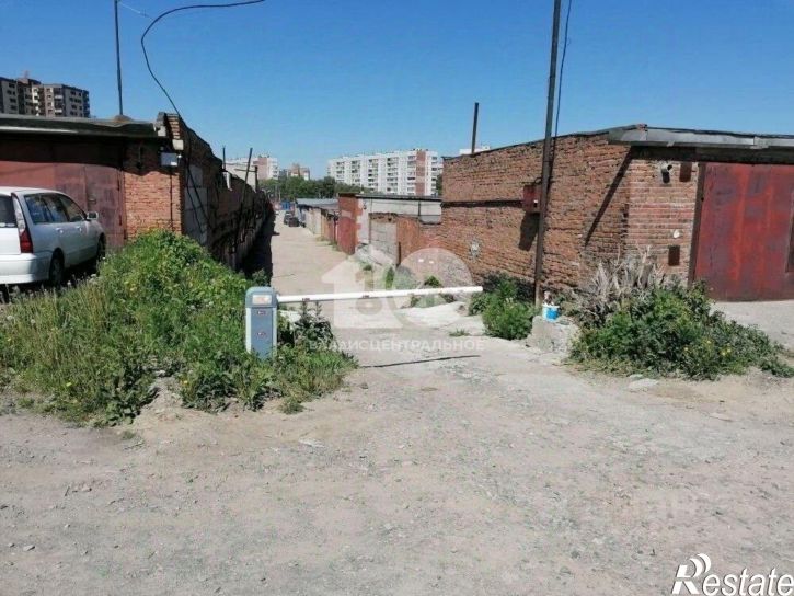Гараж/парковка улица Курчатова, 32Е,  д. 32Е