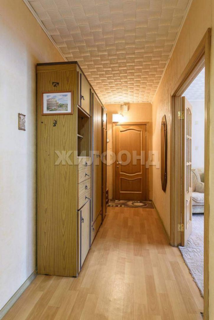 4-комн квартира Троллейная улица, д.152