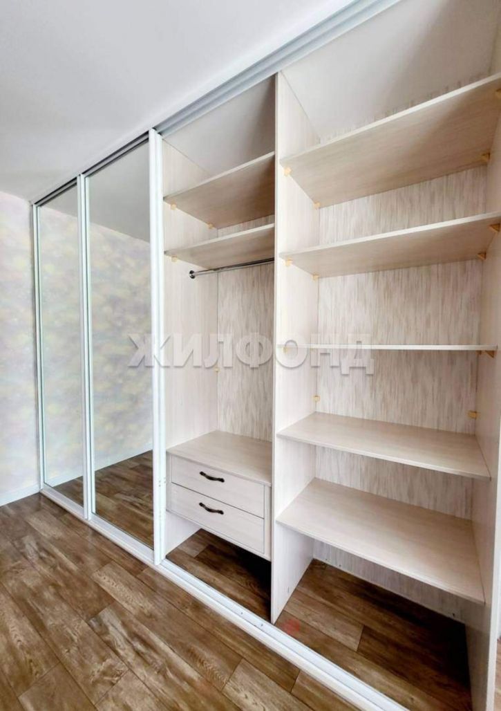 2-комн квартира Титова улица, д.252