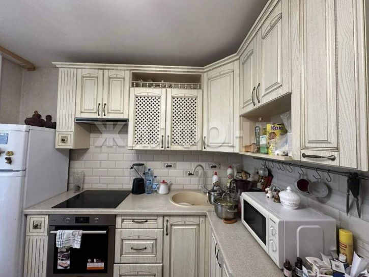 2-комн квартира Петухова улица, д.156