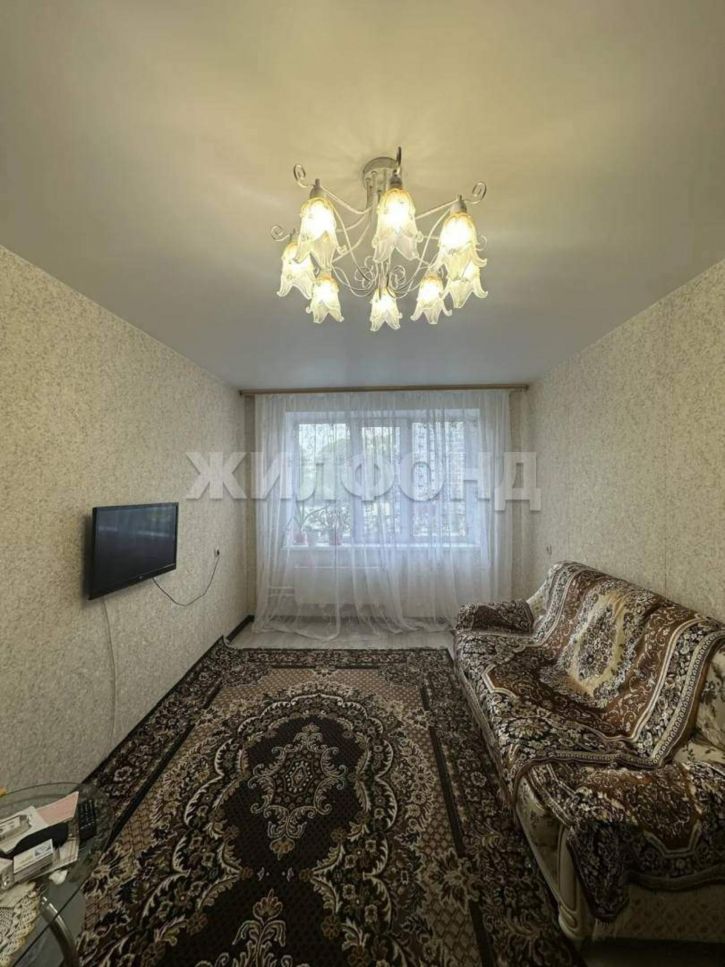 2-комн квартира Петухова улица, д.156
