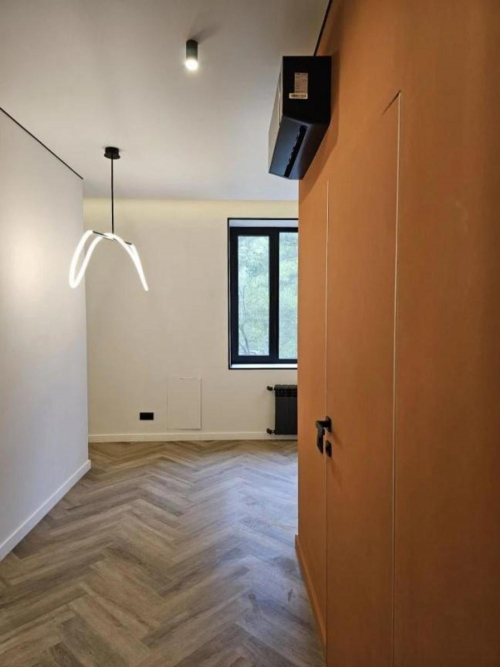 Продажа 2-комн квартиры Правды, 9