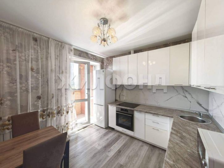2-комн квартира Кирова улица, д.242