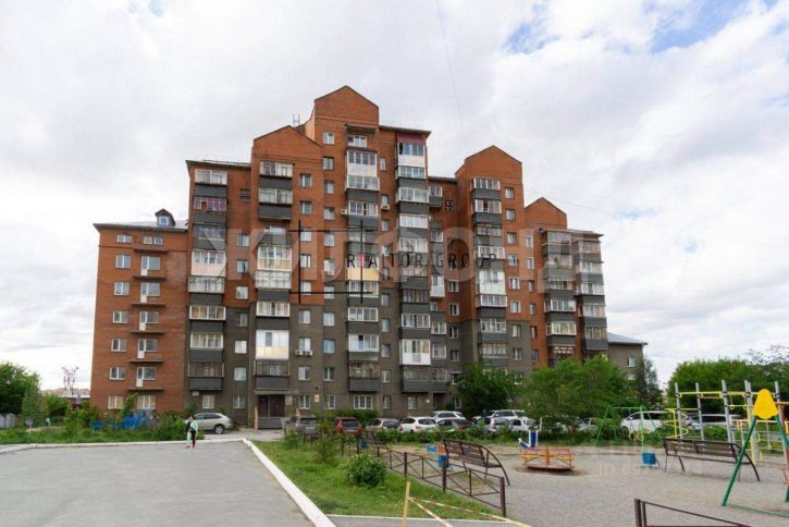 3-комн квартира Стофато улица, д.10