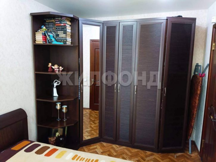 3-комн квартира Стофато улица, д.10