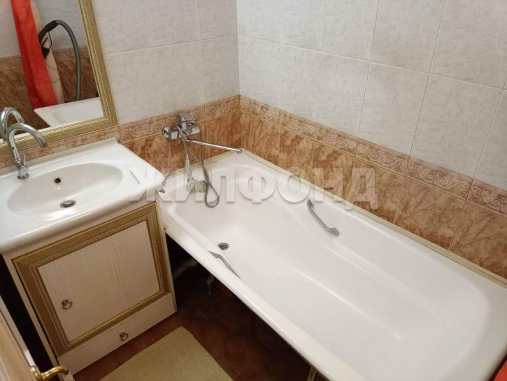 3-комн квартира Стофато улица, д.10